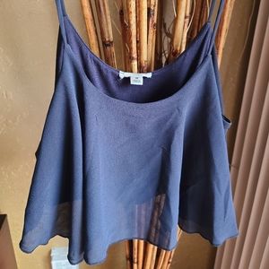 Zenana Outfitters crop shirt! Size Medium